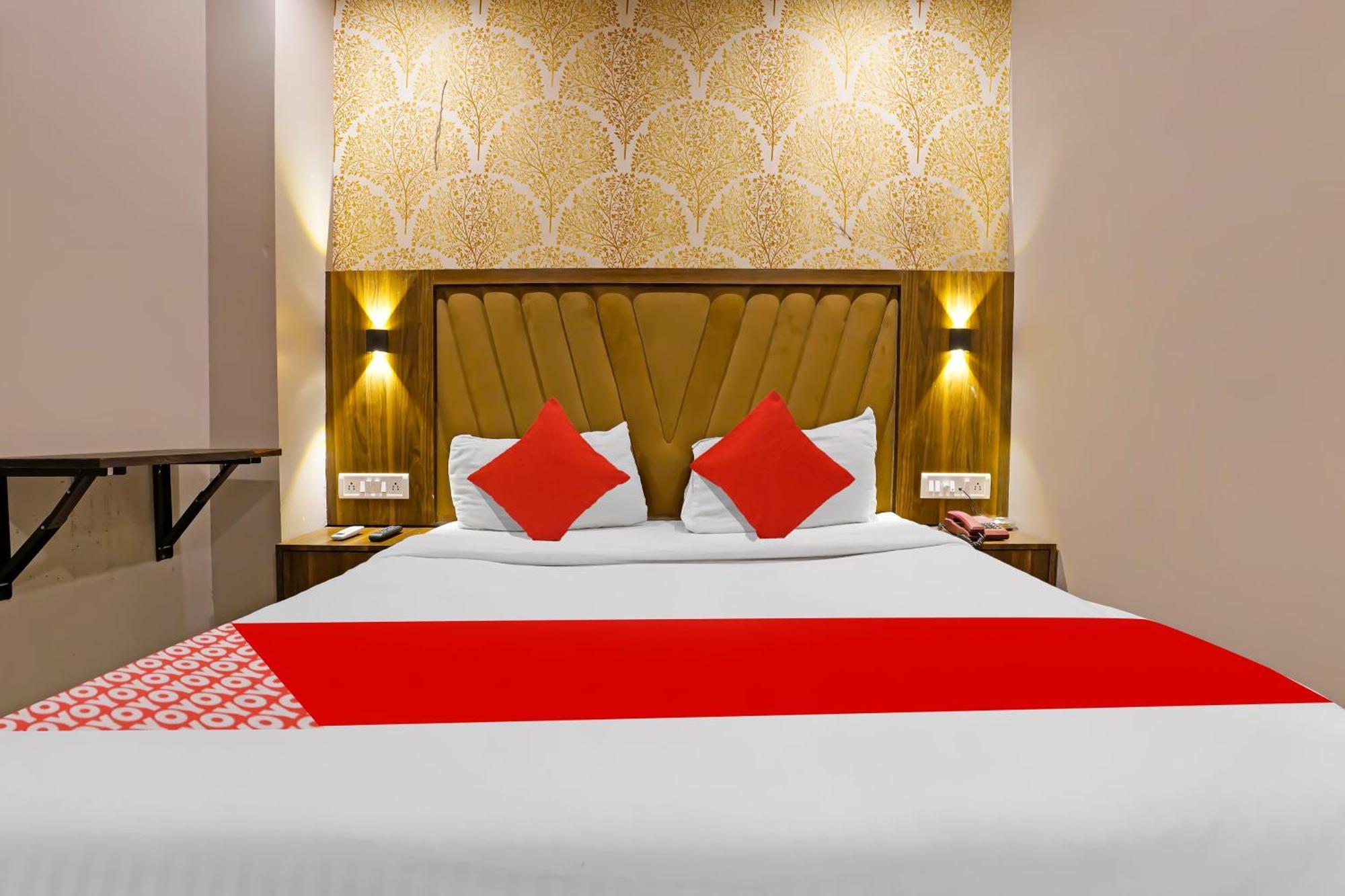 מומביי Super Hotel O Homestay Andheri East מראה חיצוני תמונה