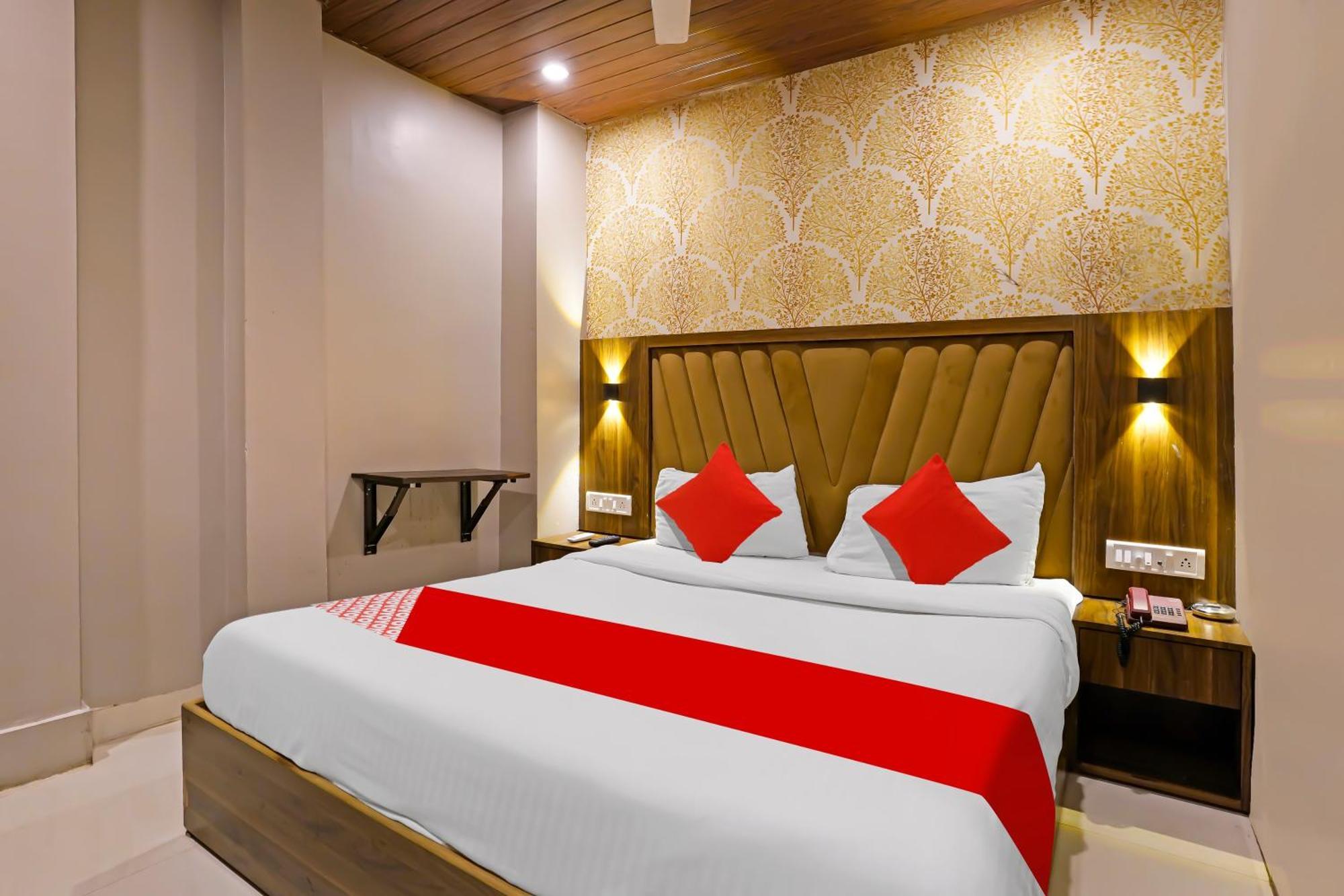 מומביי Super Hotel O Homestay Andheri East מראה חיצוני תמונה